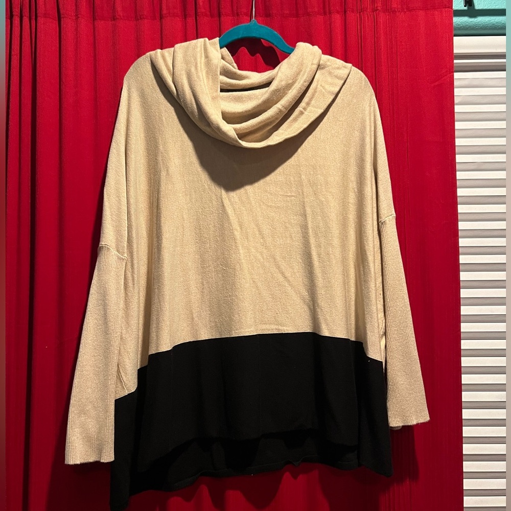 *3 for $20 Loose turtle neck sweater size large